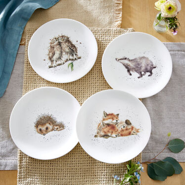 Wrendale Designs Coupe Plates S/4 Assorted. Badger, Hedgehog, Fox, Owl Wrendale Designs Coupe Plates S/4 Assorted. Badger, Hedgehog, Fox, Owl